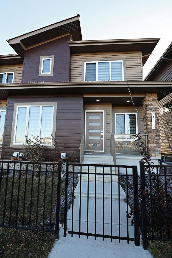 Three King Beds,Central A/C,Fireplace,Park,Disney+ Vila Edmonton Exterior foto