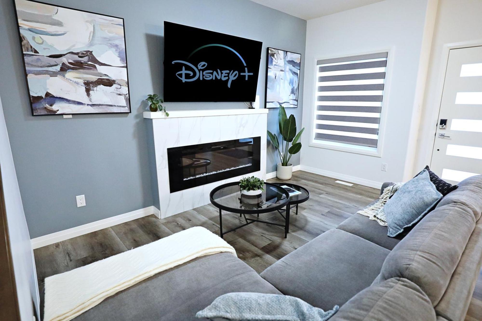 Three King Beds,Central A/C,Fireplace,Park,Disney+ Vila Edmonton Exterior foto